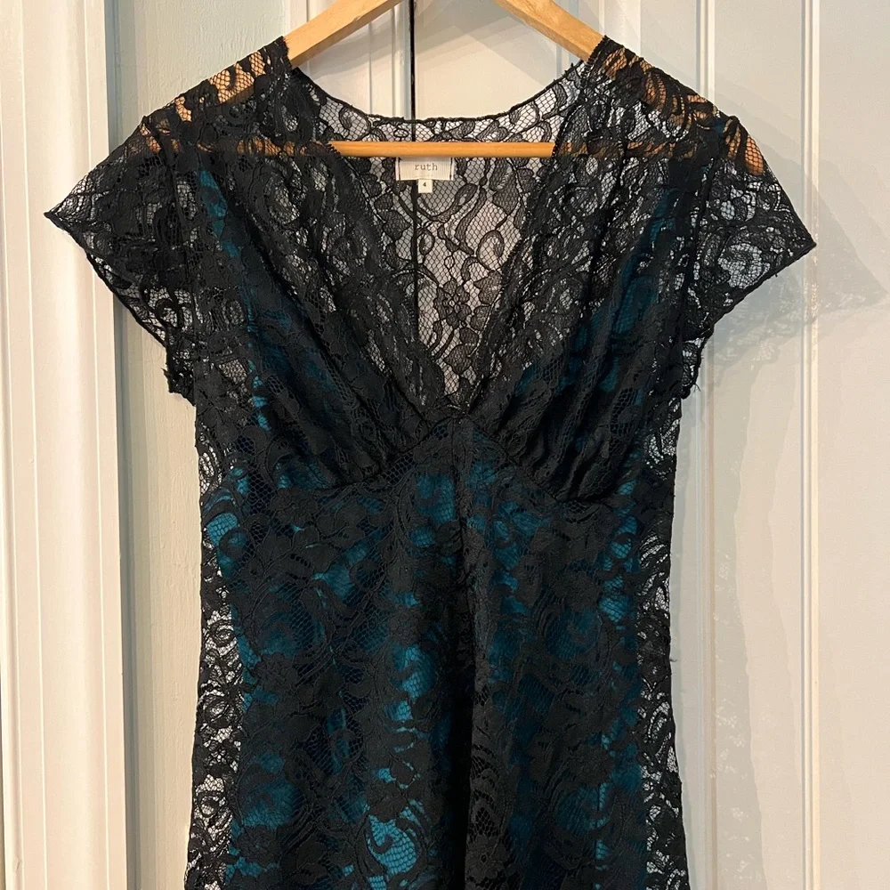 Ruth Anthropologie Elegant Black Teal Lace Silk Slip Dress Size 4 - Picture 5 of 12